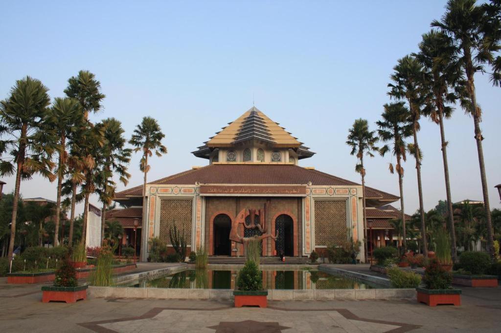Hotel Dieng Permai Джокьякарта Экстерьер фото